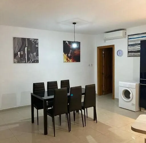 Apartment Happy House